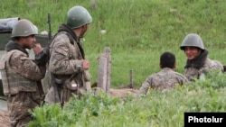 Тоолуу Карабактагы армян аскерлери. 5-апрель