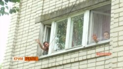 Люди повертаються до отруєного Армянська | «Крим.Реалії»