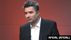Procurorul Cătălin Ranco Pițu spune într-un interviu pentru Europa Liberă că evenimentele de la Mineriada din 13-15 iunie 1990, când 4 oameni au murit și alți peste 1.000 au fost răniți, se aseamănă izbitor cu ce s-a întâmplat după 22 decembrie 1989. 