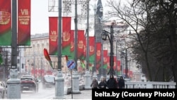 Вуліцы Менску перад пачаткам Усебеларускага народнага сходу. Архіўнае фота