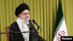 აიათოლა ალი ხამენეი