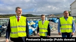 Executive Director of the Podgorica company Deponie, Aleksandar Božović with the Mayor of Podgorica, Saša Mujović