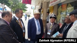 Элазыктагы фестивалга барган кыргыз акындары.