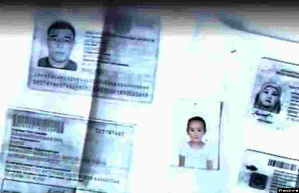 &laquo;Сирияға кеткен қазақтар&raquo; туралы хабарлардан соң кейбір адамдар діни көзқарасына сәйкес шетелге кеткен туыстарын қайтаруға жәрдемдесуді сұрап, Азаттық редакциясына телефон арқылы хабарласты. Өзінің толық аты-жөнін атағысы келмеген алматылық&nbsp;Айгүл есімді әйел видеодағы адамдардың арасынан күйеу баласы Кенжебек Ахмадиев пен оның 5 жасар қызын танығанын айтты. Мына суретте құжаттары көрсетілген екі адамды қазақстандық&nbsp;"7-арна" телекомпаниясы "Сирияға кеткендердің бірі Кенжебек Ахмадиев пен қызы" деп сипаттады.