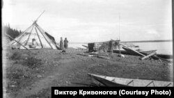 Подкаменная Тунгуска. Стойбище кетов. Середина XX века