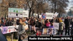Скопјани протестираат против енормното загадување на воздухот. 