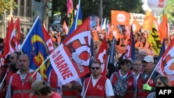 Demonstrație în orașul Reims din nordul Franței, în timpul zilei de proteste și greve naționale împotriva măsurilor de austeritate ale guvernului. 18 septembrie 2025.