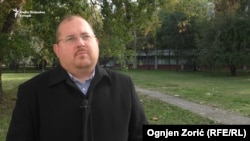 Kontrola medija koju vrši vlast najodgovornija za podložost ljudi da veruju u teško dokazive izjave: Somborac