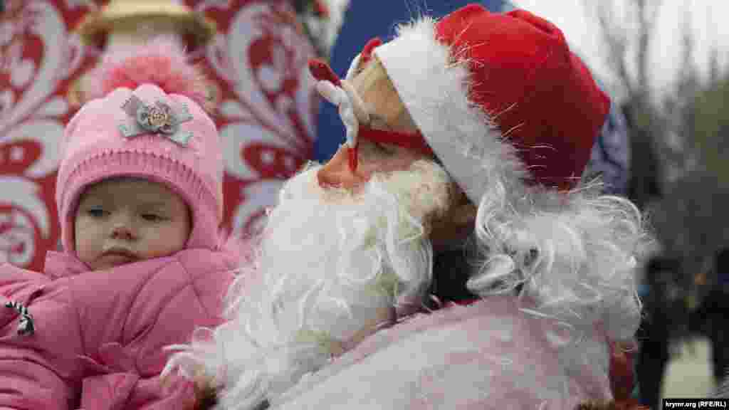 Дед Мороз и маленькая фея