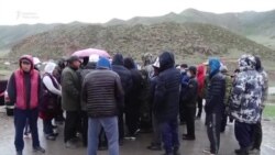 Нарында жайыт талаштын айынан жол буулду