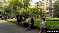 Илустрација - Членови на Сојуз на средношколци