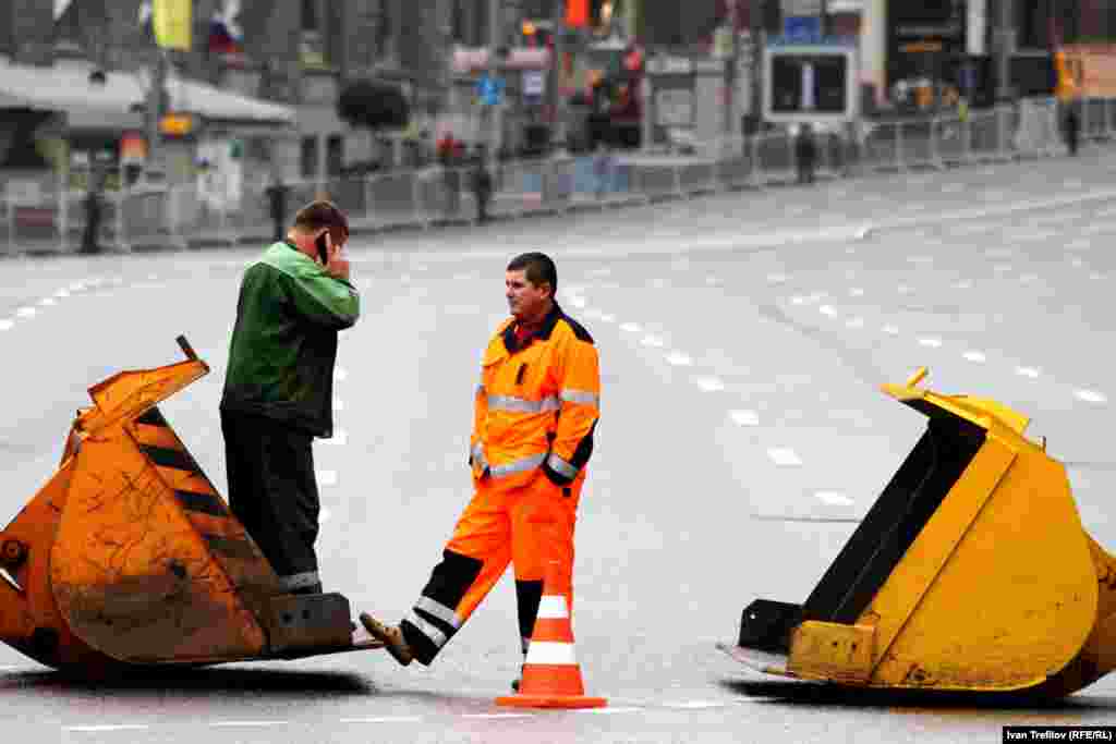 Праздник Москвы в "день тишины", Тверская. По всему центру города улицы были перекрыты