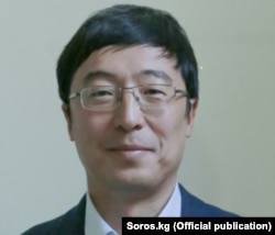 Айбек Мукамбетов.