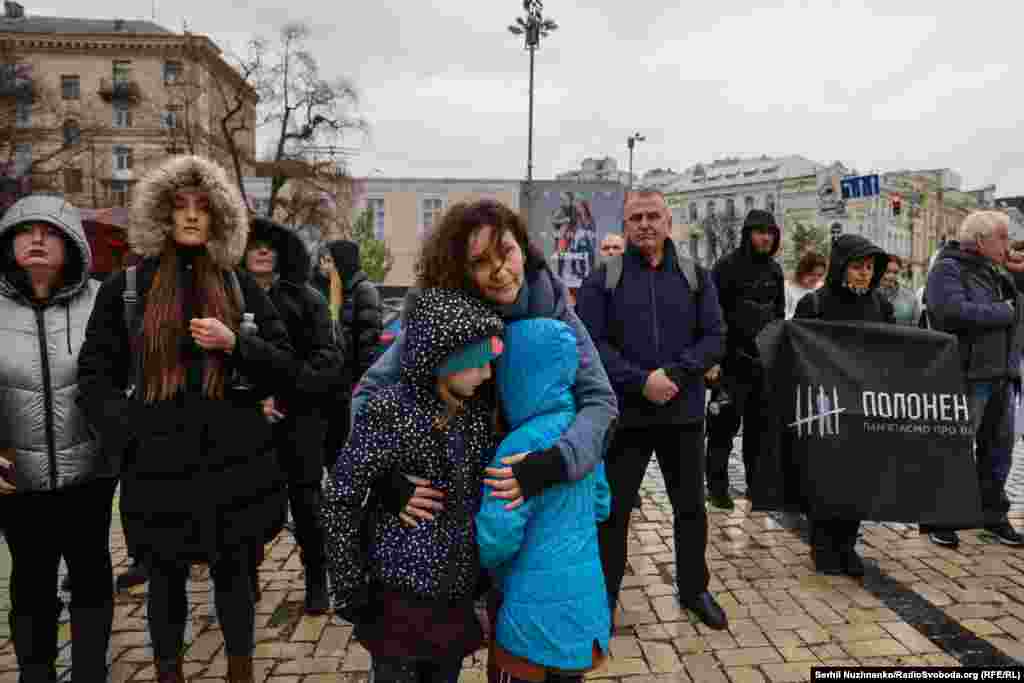 Мероприятие объединило усилия людей, которые поддерживают Украину и борются за освобождение незаконно заключенных гражданских лиц и военнопленных. Киев, 15 ноября 2025 года