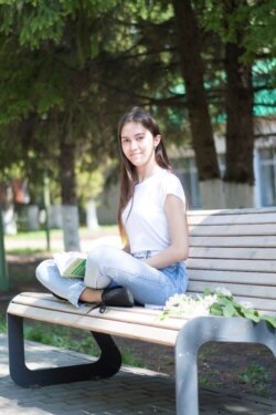 Нәфисә Вәлиева