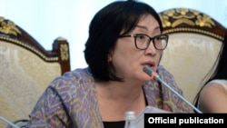 Чолпон Жакупова.