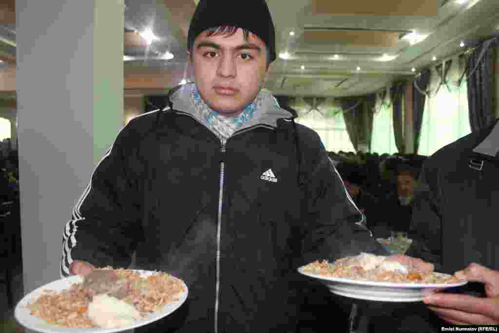 Угощайтесь!