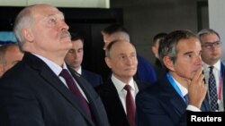 Аляксандар Лукашэнка, Уладзімір Пуцін і генэральны дырэктар МАГАТЭ Рафаэль Гросі на міжнародным форуме «Ўсясьветны атамны тыдзень», Масква, Расея, 25 верасьня 2025 году. Ілюстрацыйнае фота