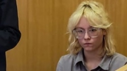 Naoko, cântăreața rusă anti-război, condamnată suplimentar la închisoare, pentru versuri