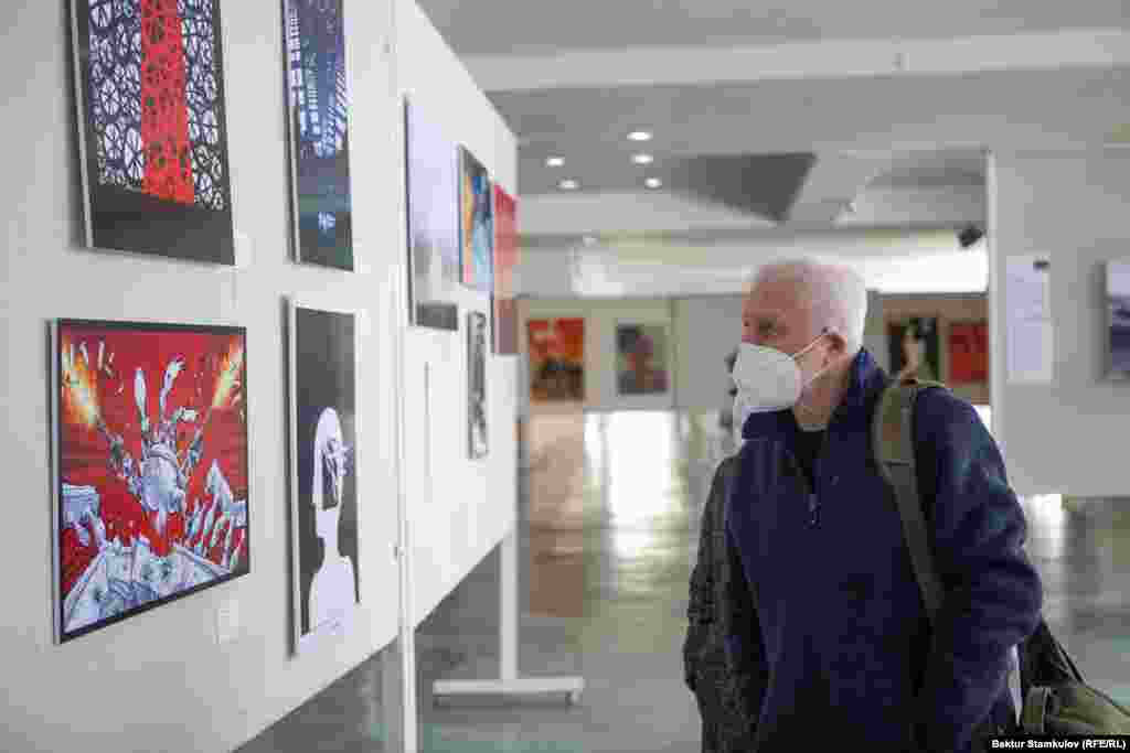 Цыбухтун "Маңкурттун арманы" аттуу сүрөт-көргөзмөсү.