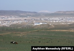 Поселок Шетпе с высоты птичьего полета.