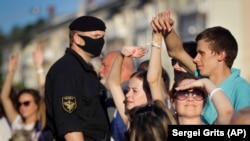 Oppozisiýanyň golawçylary 6-njy awgustda Minskde ýöriş geçirýär.