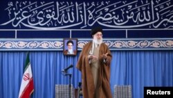 Аятолла Али Хаменеи.