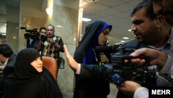 تا اینجا درهای چهار دوره مجلس خبرگان رهبری به روی زنان واجد شرایط قانونی و علمی بسته مانده است