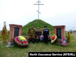 Мемориал в память о геноциде казаков, установленный в Северной Осетии