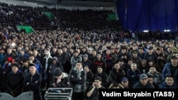 "Триумф" спорт сарайындагы нааразылык жыйын. Якутск, Саха Республикасы, Орусия. 18.3.2019.