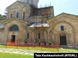 გელათი ხარაჩოებში