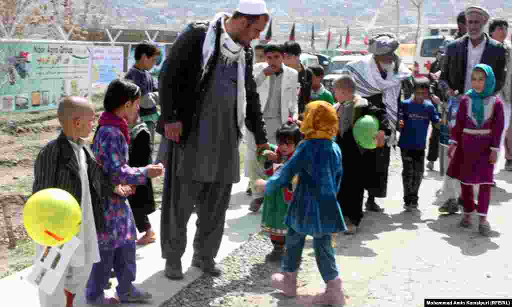 Afghanistan – The first day of 1392 year, Ceremony of Norouz (Nowrooz) in Badam bagh on Thursday 21Mar2013