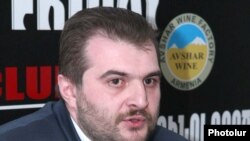 Аргишти Кивирян (архив)