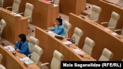 Слушания кандидатов в кабмин Грузии в парламенте проходят без оппозиционеров