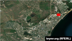 Супутниковий знімок системи NASA FIRMS з фіксацією пожежі на нафтобазі у Феодосії, 7 жовтня 2025 року