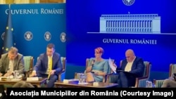 Liderii Coaliției de guvernare formată din PSD, PNL, USR și USR, încearcă să adopte o reformă a administrației locale ce presupune reducerea posturilor și noi criterii de evaluare a angajaților.