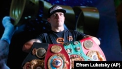 Олександр Усик