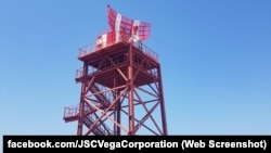 Радиолокатор АОРЛ-1АС на аэродроме «Бельбек». Скриншот сообщения на странице Facebook российского концерна «Вега»