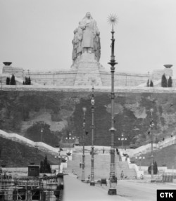Svec's Stalin monument towers over Prague in 1955.