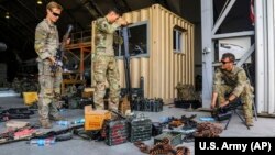 SUA sunt de departe cea mai importantă forță militară din lume. În SUA se produc și vând și cele mai multe arme, potrivit informațiilor oficiale.