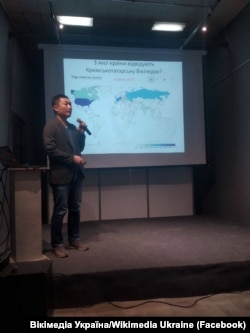 Takashi Hirano a început să lucreze la pagina de Wikipedia despre tătarii din Crimeea