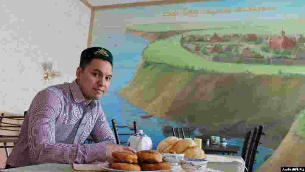 Себертатар "Бәхетле" кафесы 