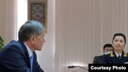 Салянова жана президент Атамбаев