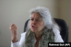 محبوبه سراح هنوز هم در افغانستان است و در زمینه حقوق زنان کار می کند