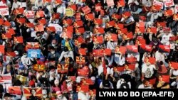 ادامه اعتراضات در برما