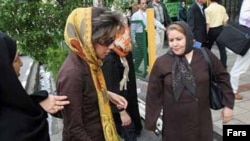 بسياری از کارشناسان معتقدند که در طرح تازه نيروی انتظامی تعريف روشنی از پوشش اسلامی وجود ندارد.