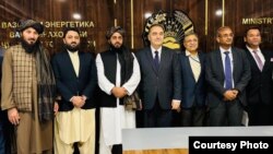 Акси мулоқоти Далер Ҷумъа, вазири энержии Тоҷикистон бо масъулони ширкати "Брешна"-и Афғонистон аз саҳифаи Х-и ширкати афғонистонӣ гирифта шудааст