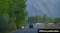 Дорога в Лейлекском районе. Иллюстративное фото. 