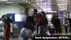 Аэропорт «Манас», 28 сентября 2017 года.