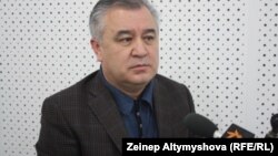 Өмүрбек Текебаев